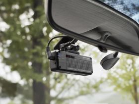 Alpine DVR-F220 Видеорегистратор