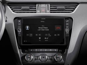 Alpine i902D-OC3 9” Mobile Media System for Skoda Octavia 3, featuring Apple CarPlay and Android Auto compatibility