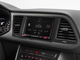 Alpine iLX-702LEON 7” Mobile Media System for SEAT Leon featuring Apple CarPlay and Android Auto compatibility