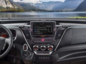 Alpine X902D-ID