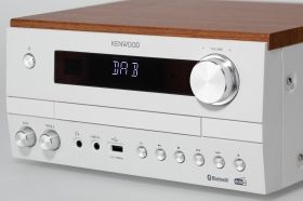 Kenwood M-820DAB