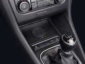 Alpine KCE-G6Qi Конзола за зареждане