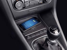Alpine KCE-G6Qi Конзола за зареждане